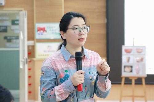 2.郑州市郑东新区基础教育教学研究室幼教教研员陈静专业引领